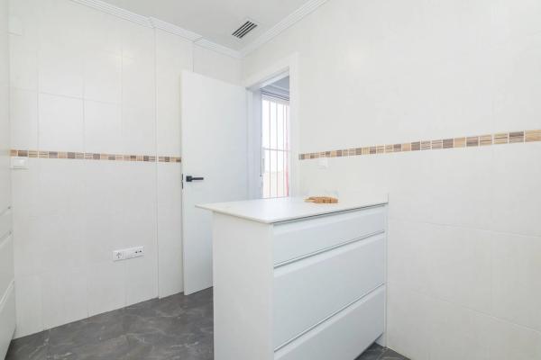 Chalet adosado en calle Cortes Valencianas - Guardamar del Segura s/n