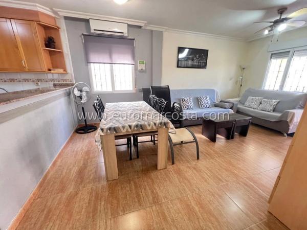 Chalet pareado en Urbanización Pinomar