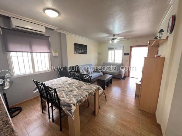 Chalet pareado en Urbanización Pinomar