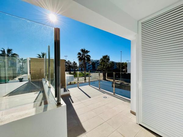 Casa independiente en avenida el Fenoll, 21