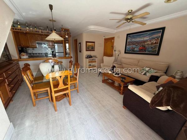 Chalet adosado en calle Austria