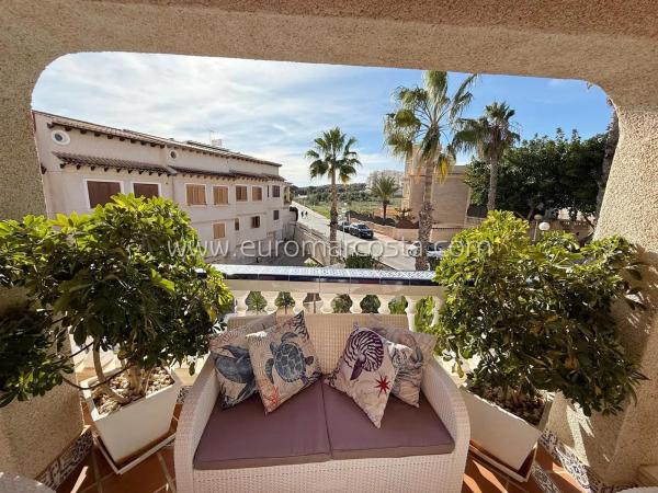 Chalet adosado en calle Austria