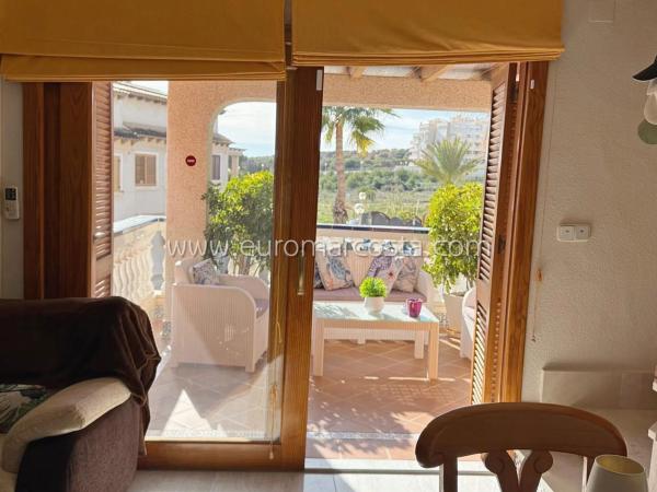 Chalet adosado en calle Austria