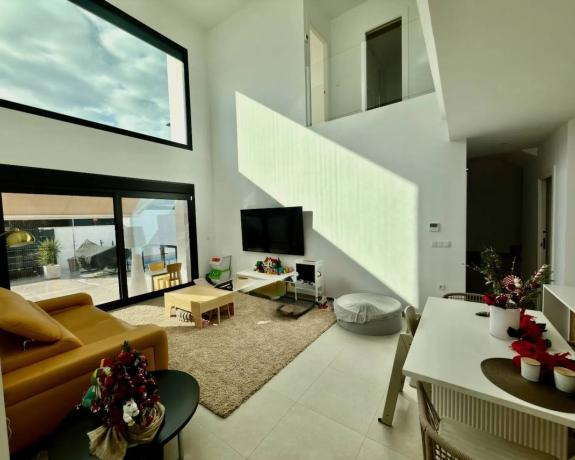 Casa independiente en calle Daya Nueva, 27