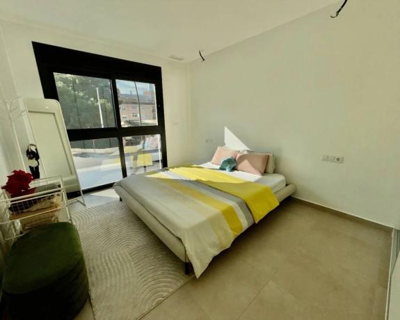 Casa independiente en calle Daya Nueva, 27