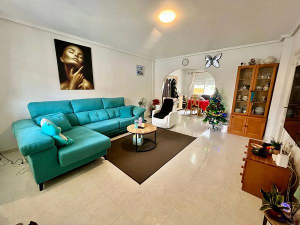 Chalet adosado en CL Orense