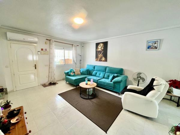 Chalet adosado en CL Orense