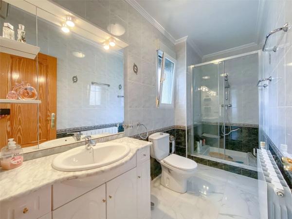 Casa independiente en calle Murillo