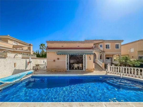 Casa independiente en calle Murillo