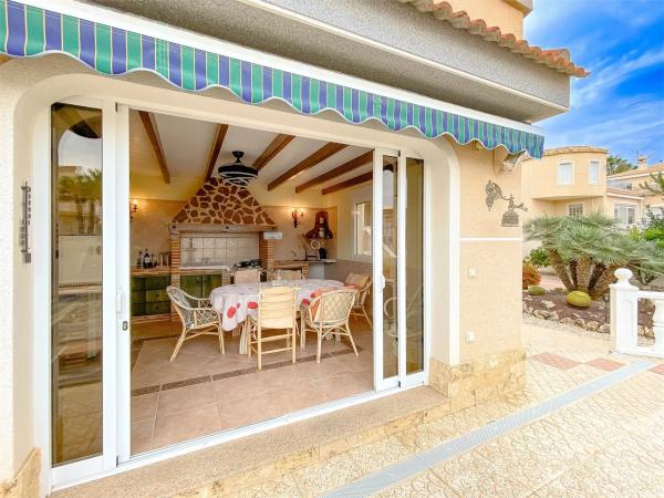 Casa independiente en calle Murillo