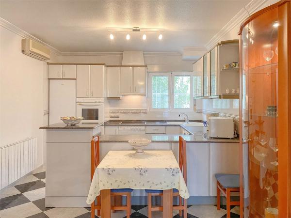 Casa independiente en calle Murillo