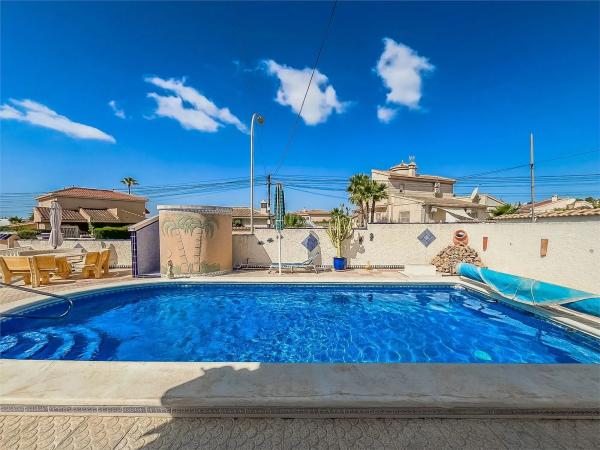 Casa independiente en calle Murillo