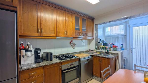 Chalet pareado en calle Mérida