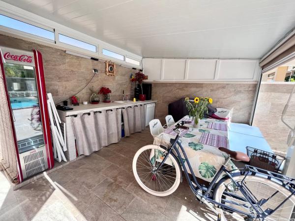 Chalet pareado en Av Cuenca