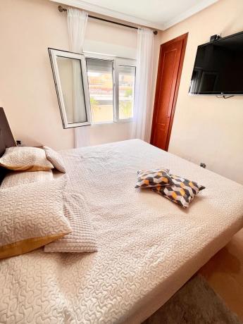 Chalet pareado en Av Cuenca