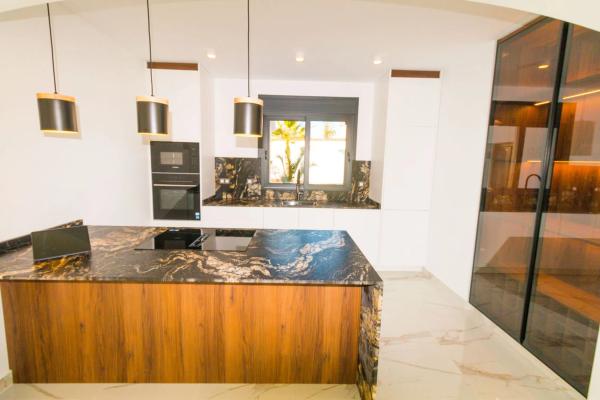 Casa independiente en avenida de La Costa Azul