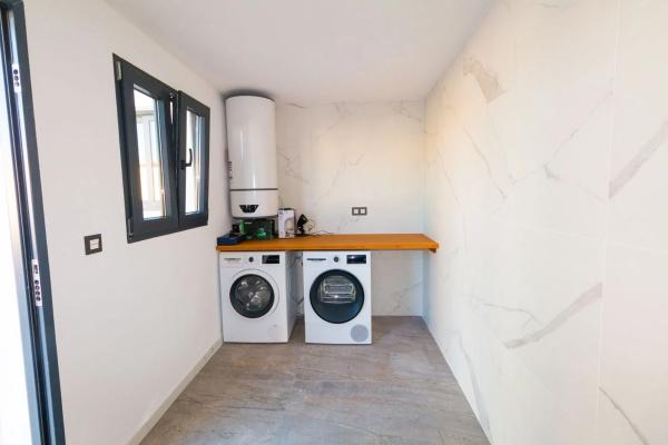 Casa independiente en avenida de La Costa Azul