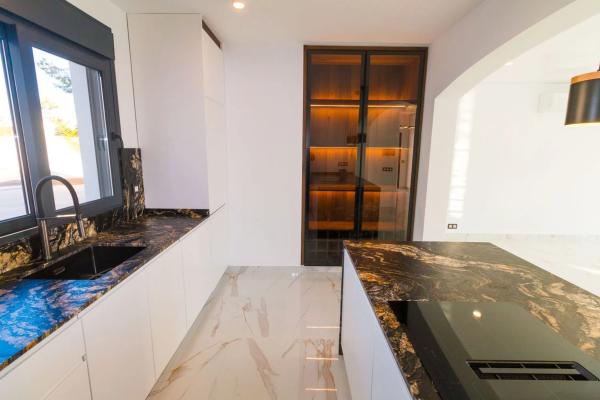 Casa independiente en avenida de La Costa Azul