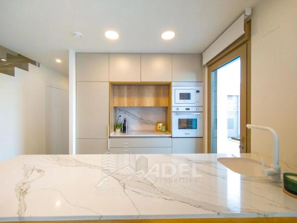 Casa independiente en calle Soria