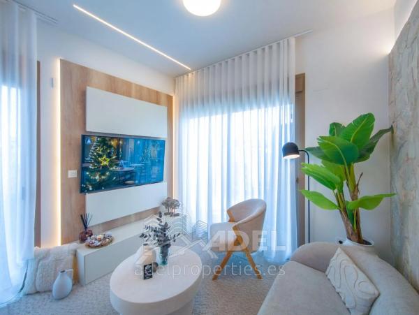 Casa independiente en calle Soria