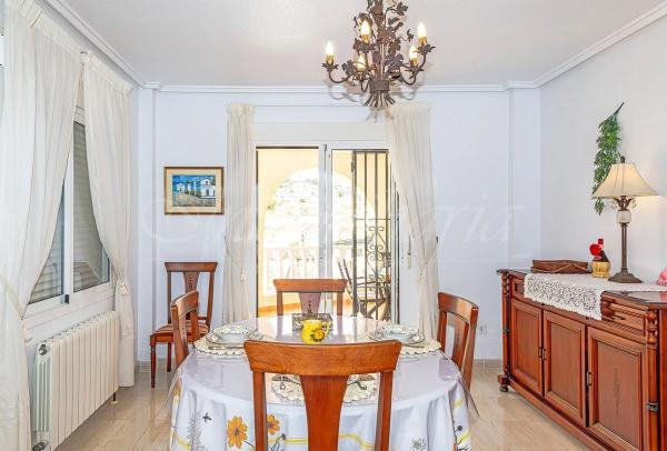 Casa independiente en calle Sierra de Tentudia