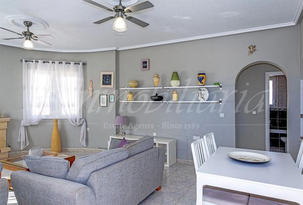 Casa independiente en calle Sorolla