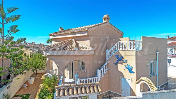 Casa independiente en calle Sorolla
