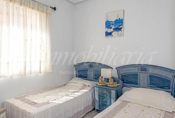 Casa independiente en calle Sorolla