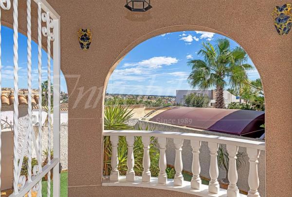 Casa independiente en calle Sorolla