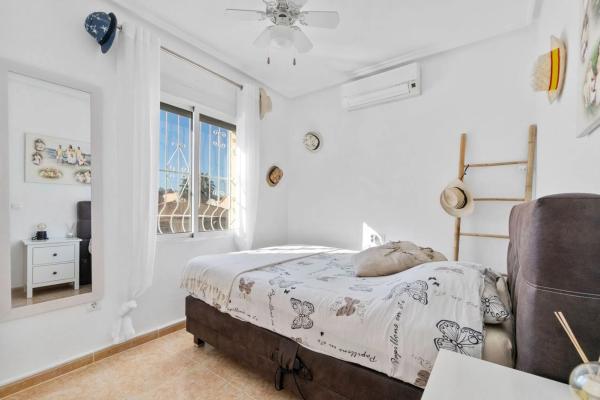 Chalet en calle Sierra de Segura s/n