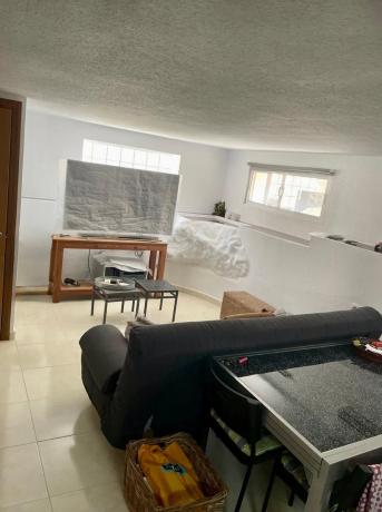 Casa independiente en calle Constitución s/n