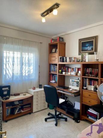 Casa independiente en calle Constitución s/n