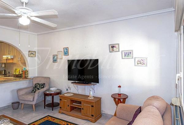 Chalet pareado en calle los Arcos