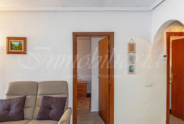 Chalet pareado en calle los Arcos