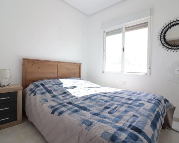 Casa independiente en calle Apatita s/n