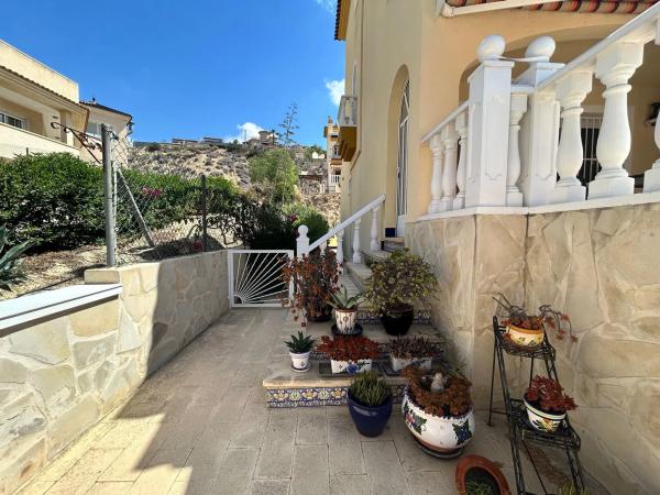 Chalet pareado en Gr Residencial Golf