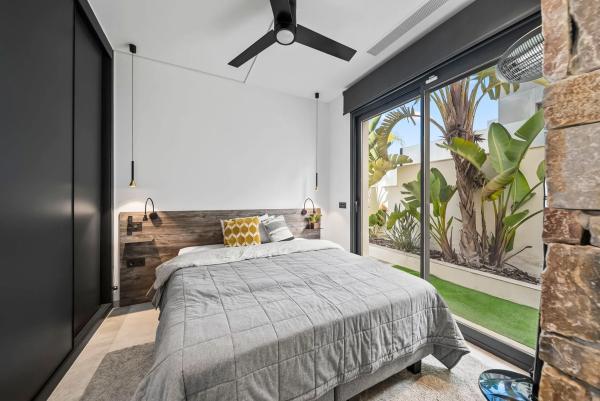 Casa independiente en avenida del Recorral