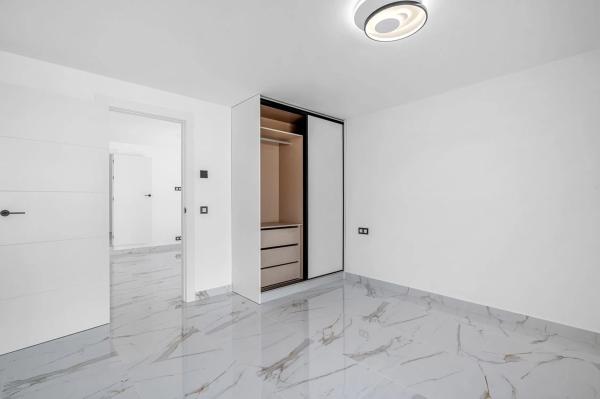 Chalet en avenida de La Costa Azul, 64