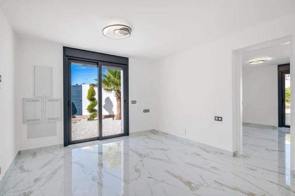 Chalet en avenida de La Costa Azul, 64