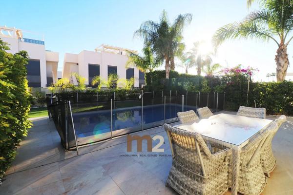 Casa independiente en avenida del Salvador