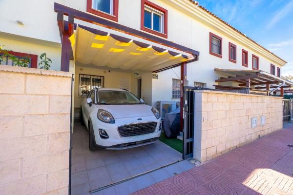 Chalet adosado en Av. Jerez de la Frontera - Lagunas de Sol s/n