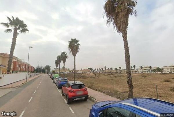 Chalet adosado en avenida de Huelva