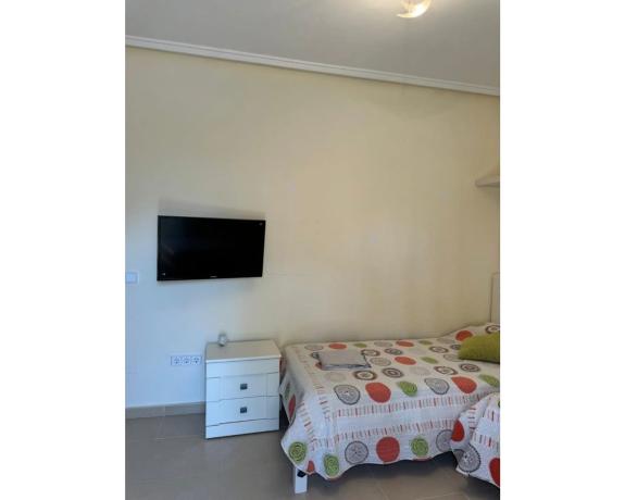 Chalet adosado en calle Isla Vedra, 11