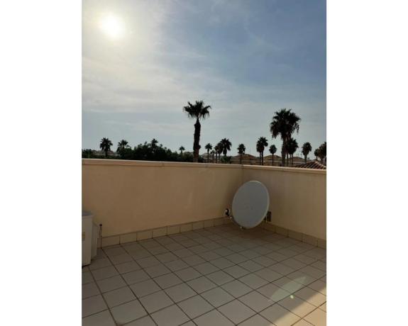 Chalet adosado en calle Isla Vedra, 11