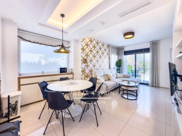 Chalet adosado en avenida del Salvador