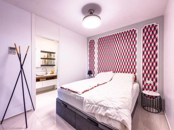 Chalet adosado en avenida del Salvador