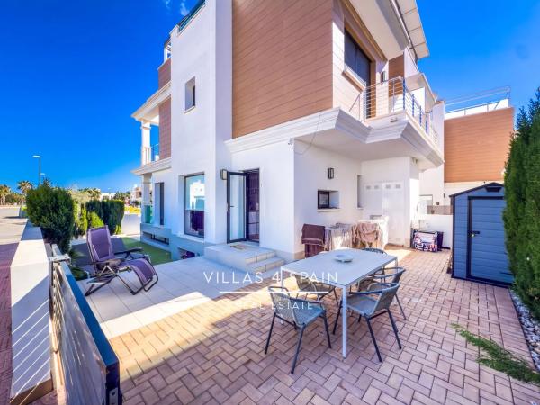 Chalet adosado en avenida del Salvador