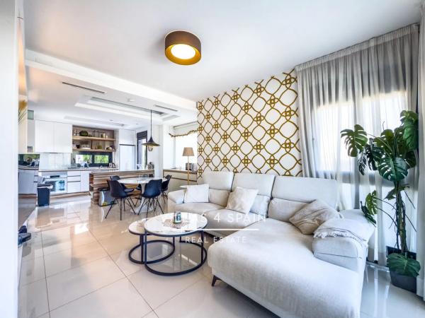 Chalet adosado en avenida del Salvador