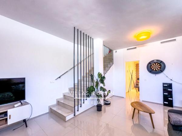 Chalet adosado en avenida del Salvador