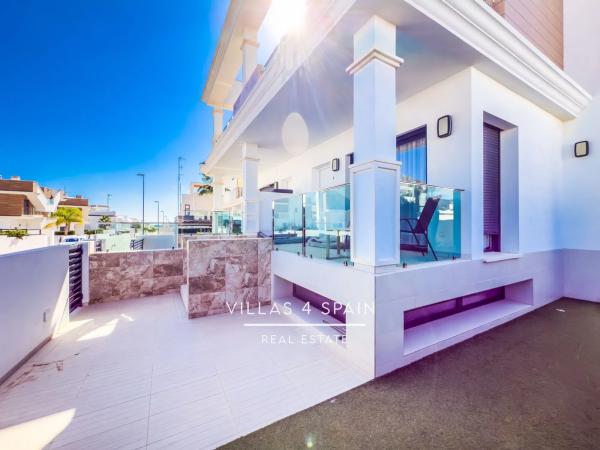 Chalet adosado en avenida del Salvador